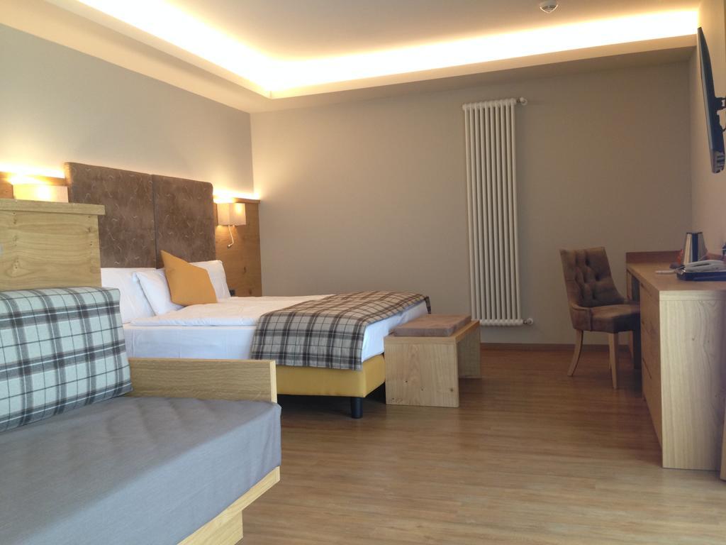 Hotel Ambassador Levico Terme Εξωτερικό φωτογραφία